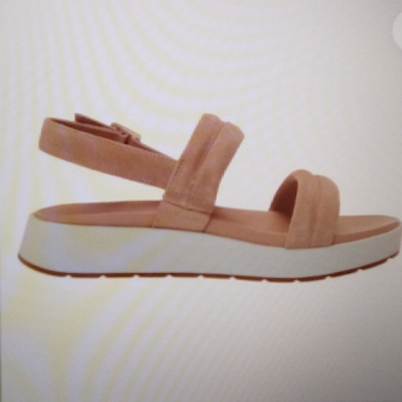 UGG Lynnden Slingback Platform sandals - Picture 3 of 9